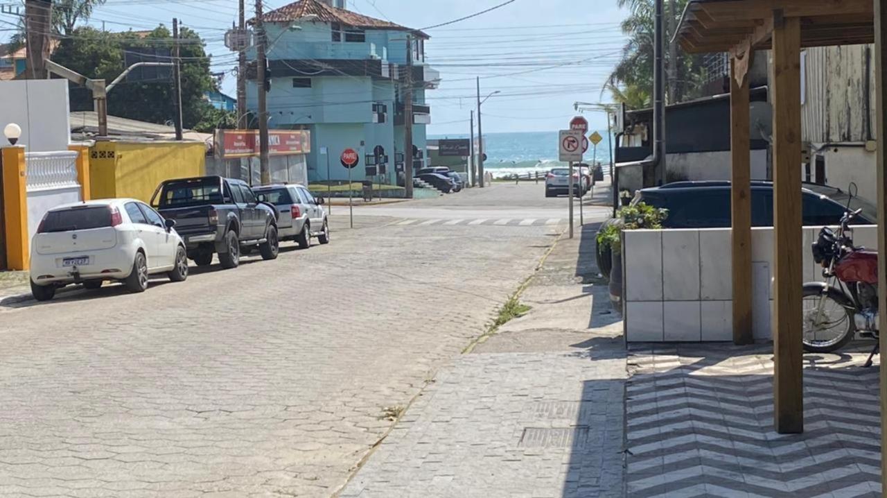 Bombas/ Bombinhas, A 50M Do Mar, Apartamento 2 Quartos, Com Churrasqueira Na Sacada, Ar E Wi-Fi Buitenkant foto