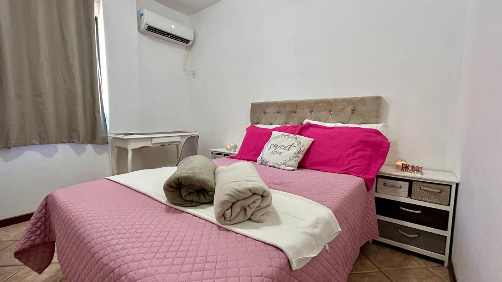 Bombas/ Bombinhas, A 50M Do Mar, Apartamento 2 Quartos, Com Churrasqueira Na Sacada, Ar E Wi-Fi Buitenkant foto